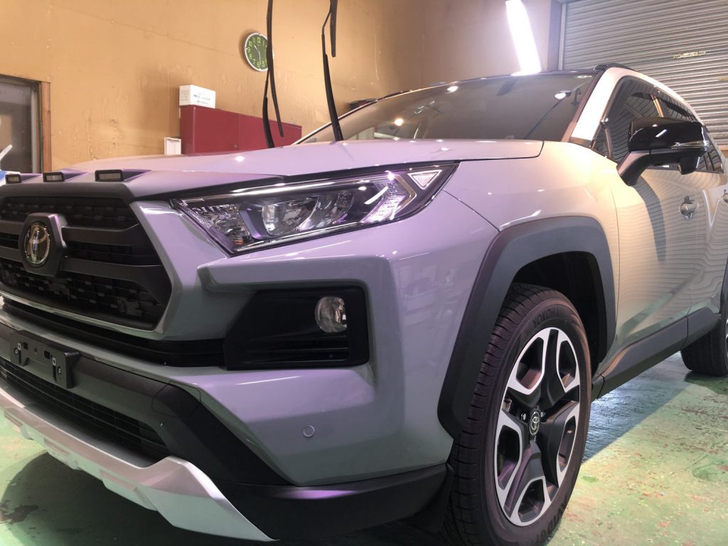 トヨタＲＡＶ４　ガラスコーティング/カーフィルム施工例