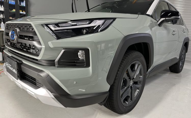 トヨタRAV4・遮熱カーフィルム施工例