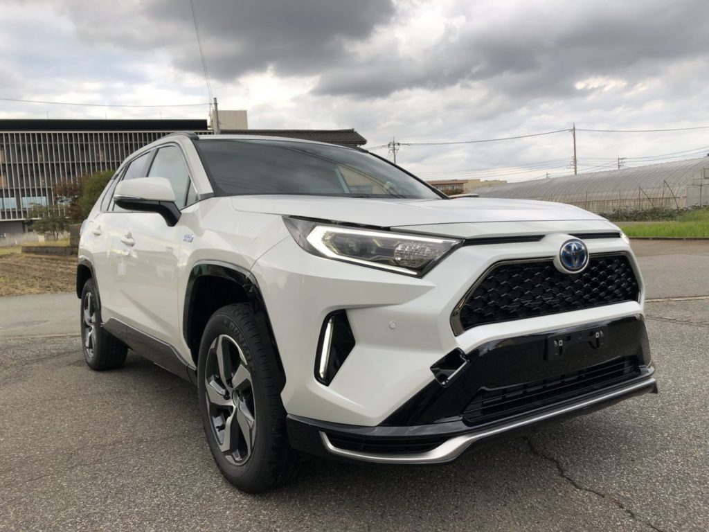 トヨタRAV４　カーフィルム施工事例