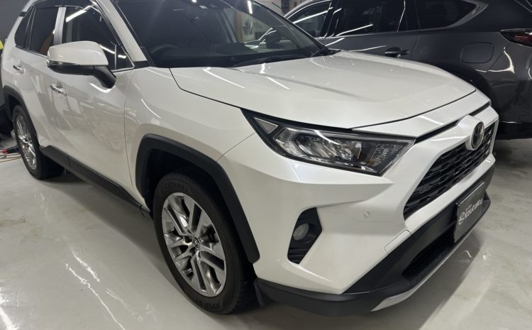 TOYOTA RAV4  遮熱（断熱）カーフィルム施工事例