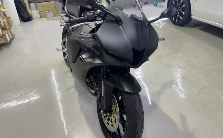 ホンダCBR600RR・ガラスコーティング施工事例