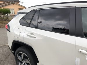 トヨタRAV４　カーフィルム施工事例