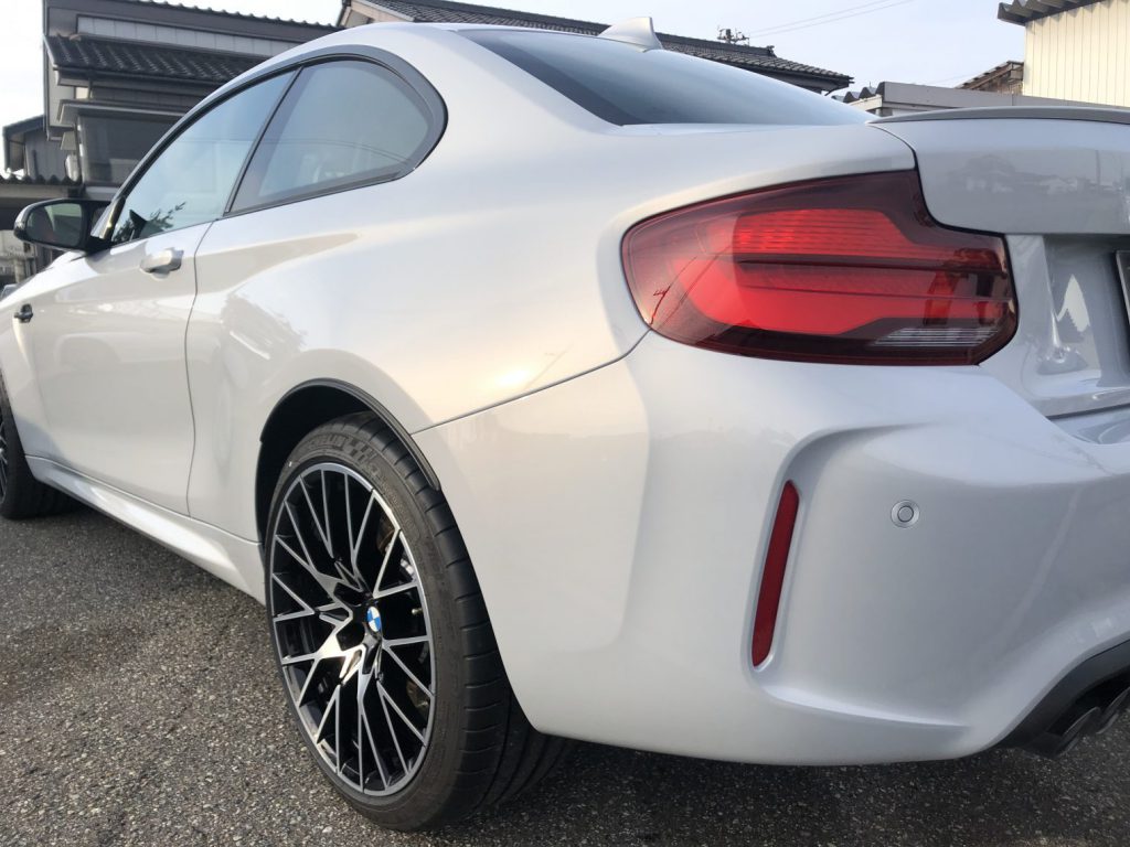 BMW M2 ガラスコーテイング施工事例