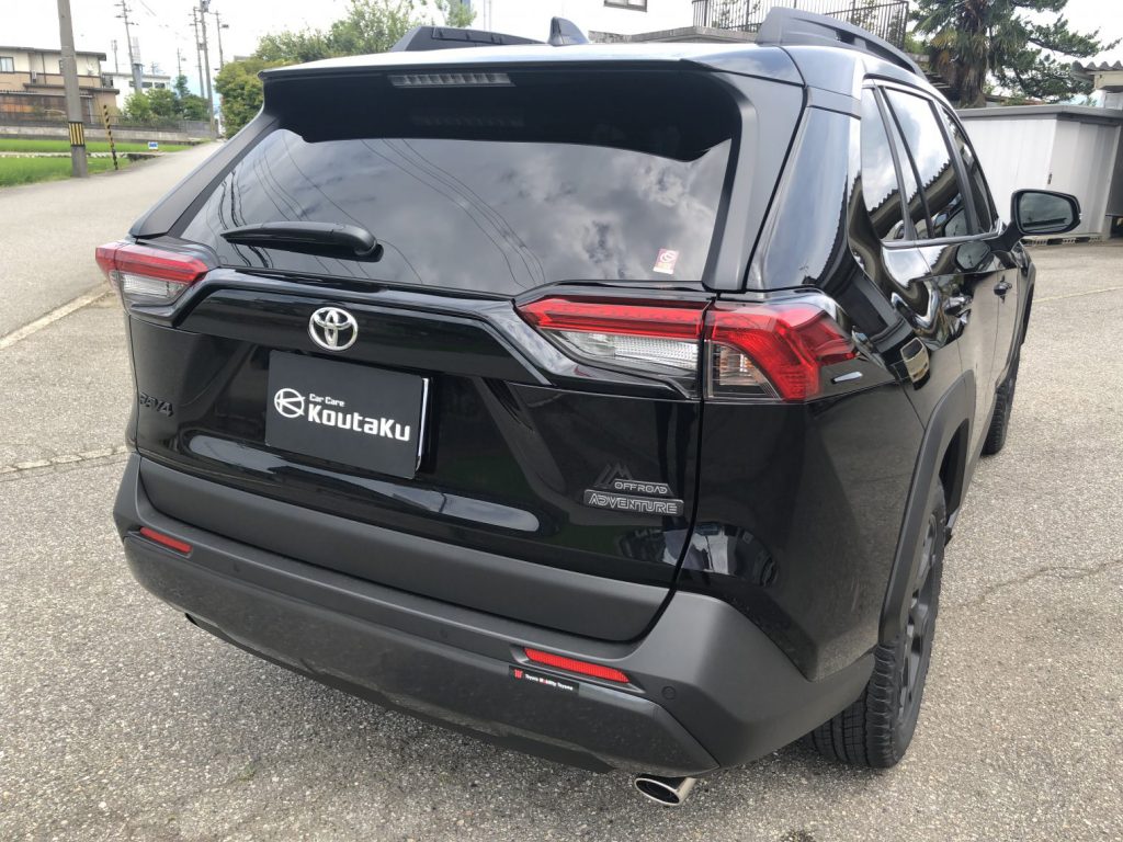 RAV4カーフィルム施工事例