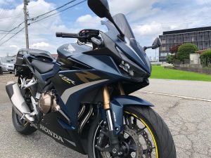 ホンダCBR400R・ガラスコーティング施工事例